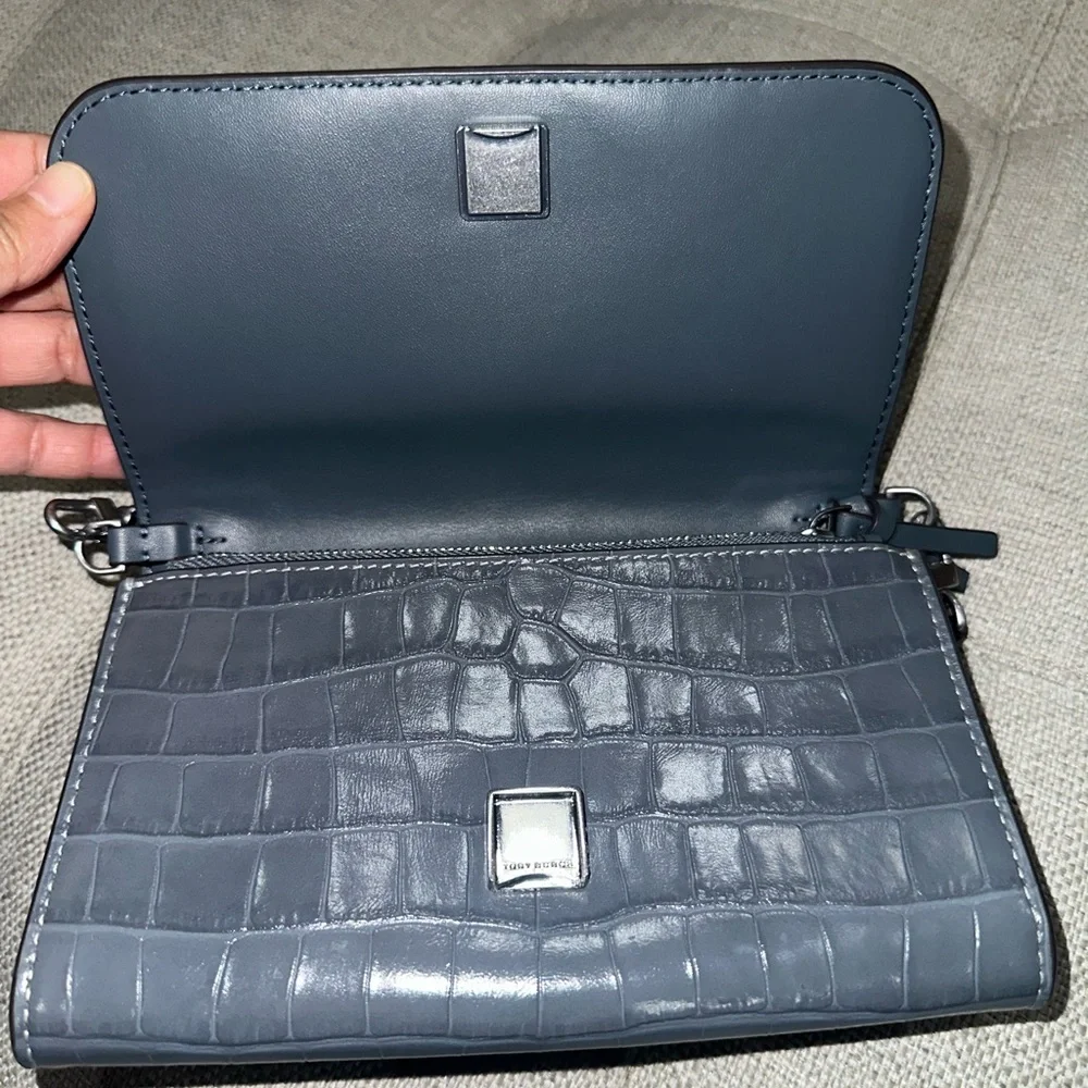 Tory Burch Croc-Embossed  Bag - Picture 2 of 6